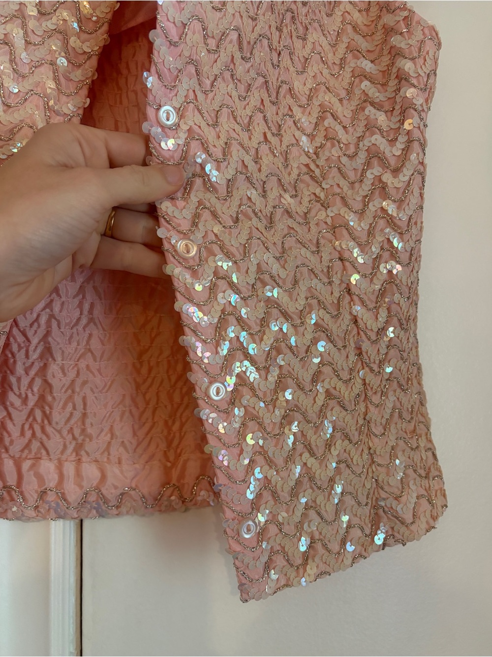 Vintage 70s Pink Sequin Zigzag button closure sleeveless Top - Picture 4 of 16